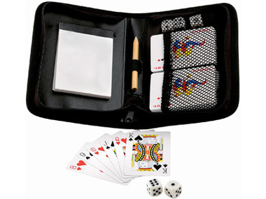 Набор для игры в карты: 2 колоды карт, 5 игральных костей, карандаш, блокнот