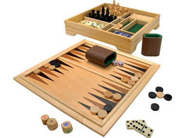 Набор из 6 игр в коробке из дерева: шахматы, нарды, домино, криббидж, игральные кости, игральные карты.